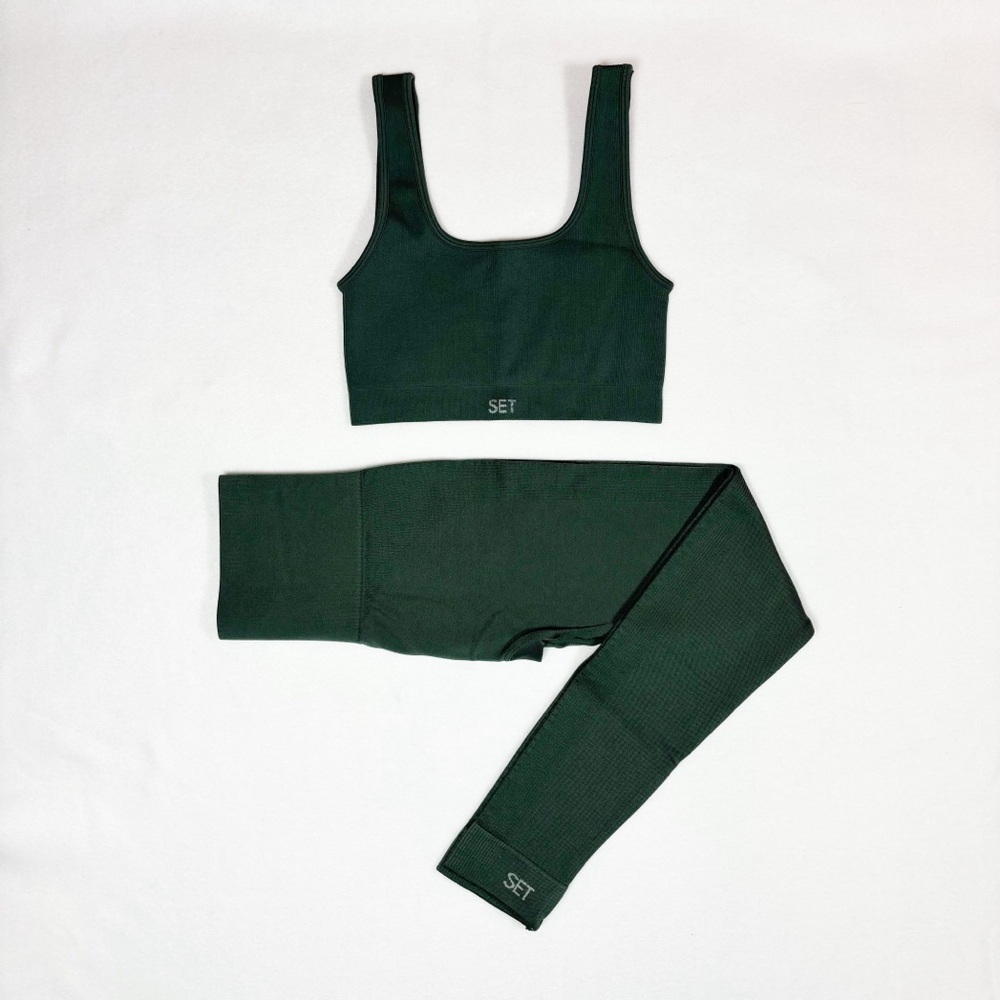 Set active green matching set